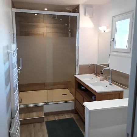La Maison Bleue 3*