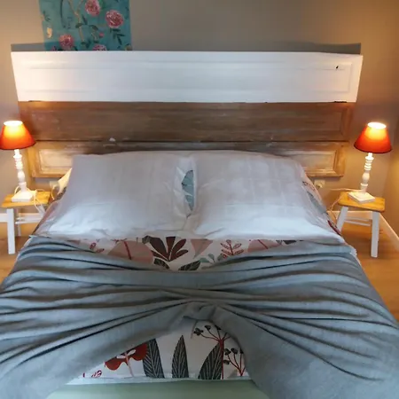 La Maison Bleue 住宿加早餐酒店 Rosieres (Tarn)