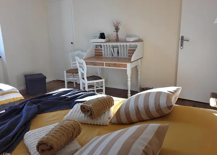 La Maison Bleue Bed and breakfast 3*